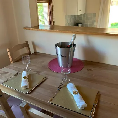 - Vin Rose بيت للعطل Chatenet (Charente-Maritime)