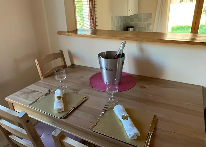 - Vin Rose Nyaraló Chatenet (Charente-Maritime)