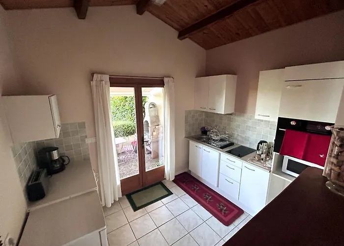 - Vin Rose * Chatenet (Charente-Maritime)